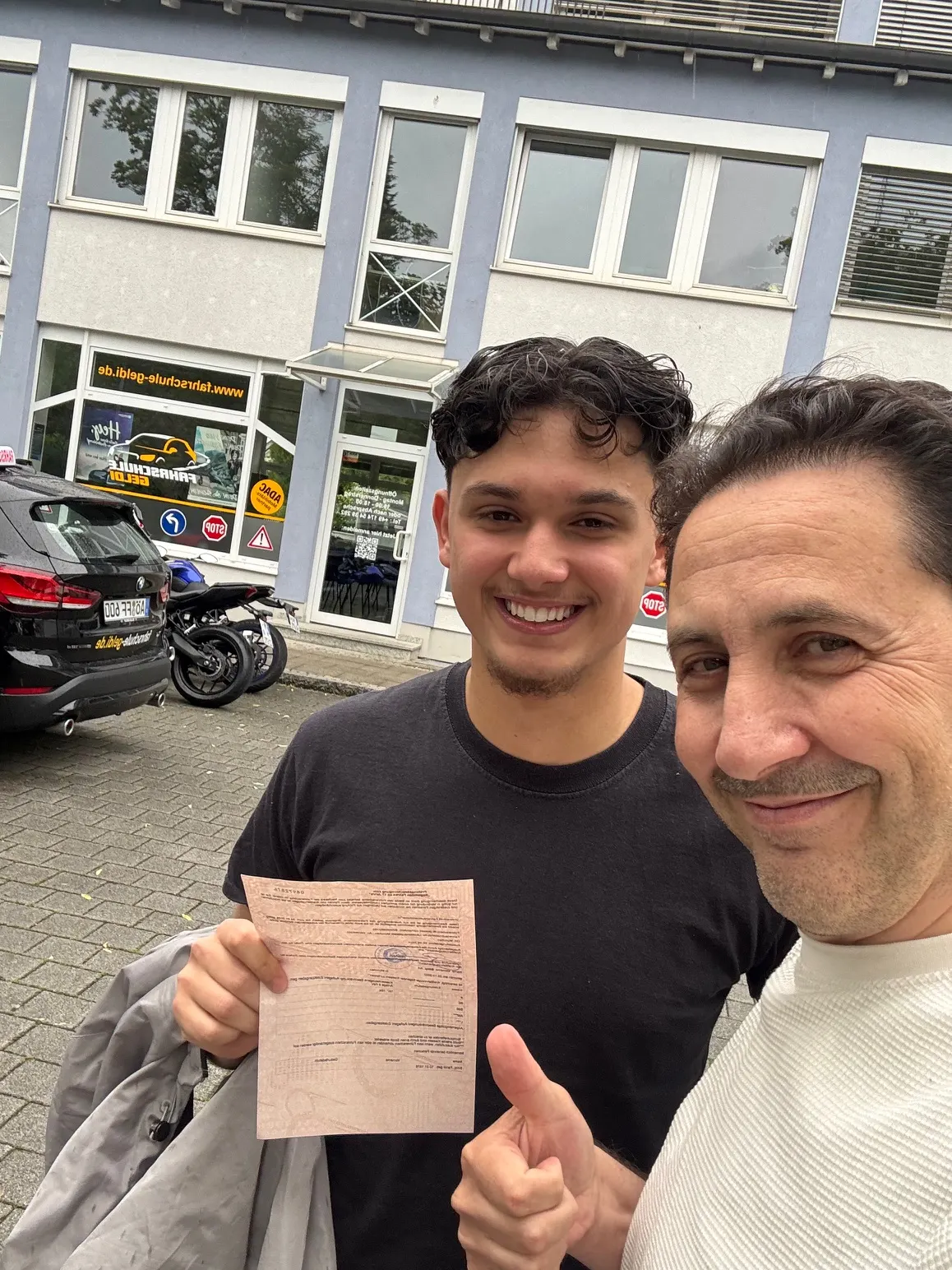 Fahrschule Geldi nach der bestandenen Prüfung, Klasse BF17