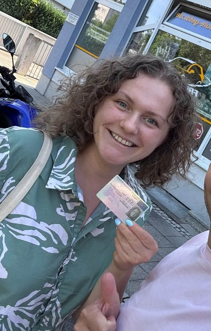 Fahrschule Geldi nach der bestandenen Prüfung, Klasse B